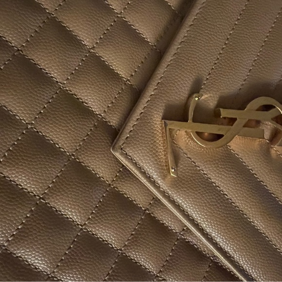 YSL MEDIUM ENVELOPE IN QUILTED GRAIN DE POUDRE LEATHER - Picture 5 of 6